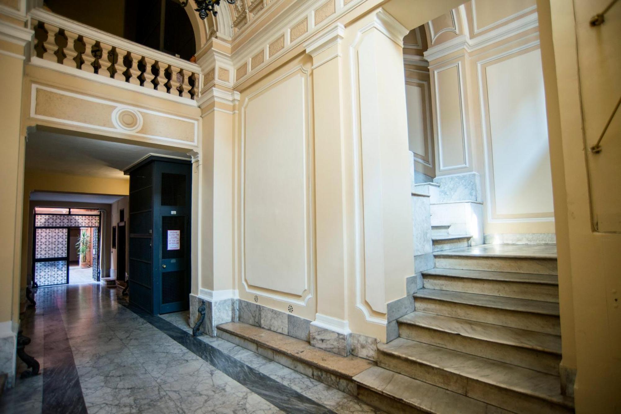 Imperial House — Photos 1